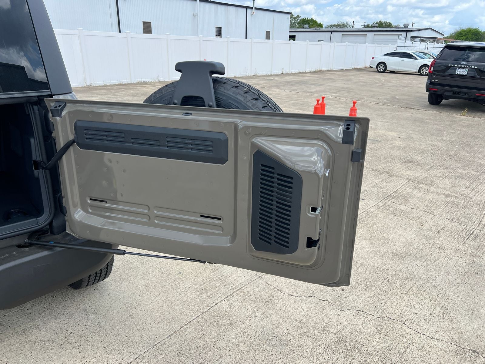 2026 Ford Bronco Outer Banks®