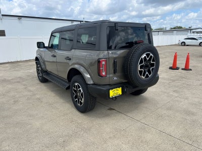 2026 Ford Bronco Outer Banks®