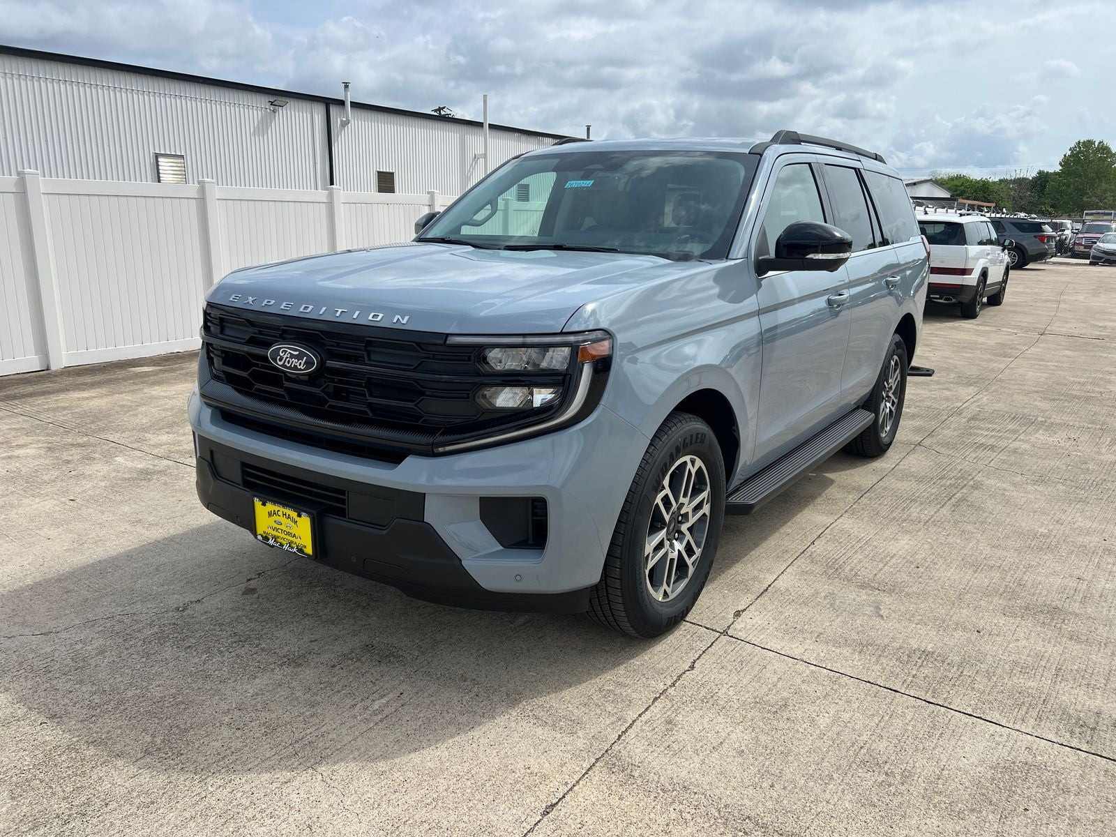 2026 Ford Expedition Active