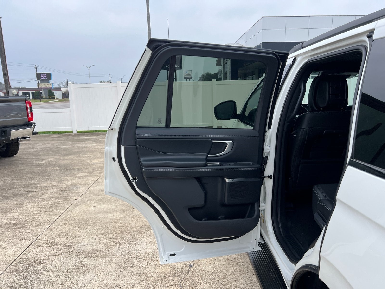 2026 Ford Expedition Platinum®