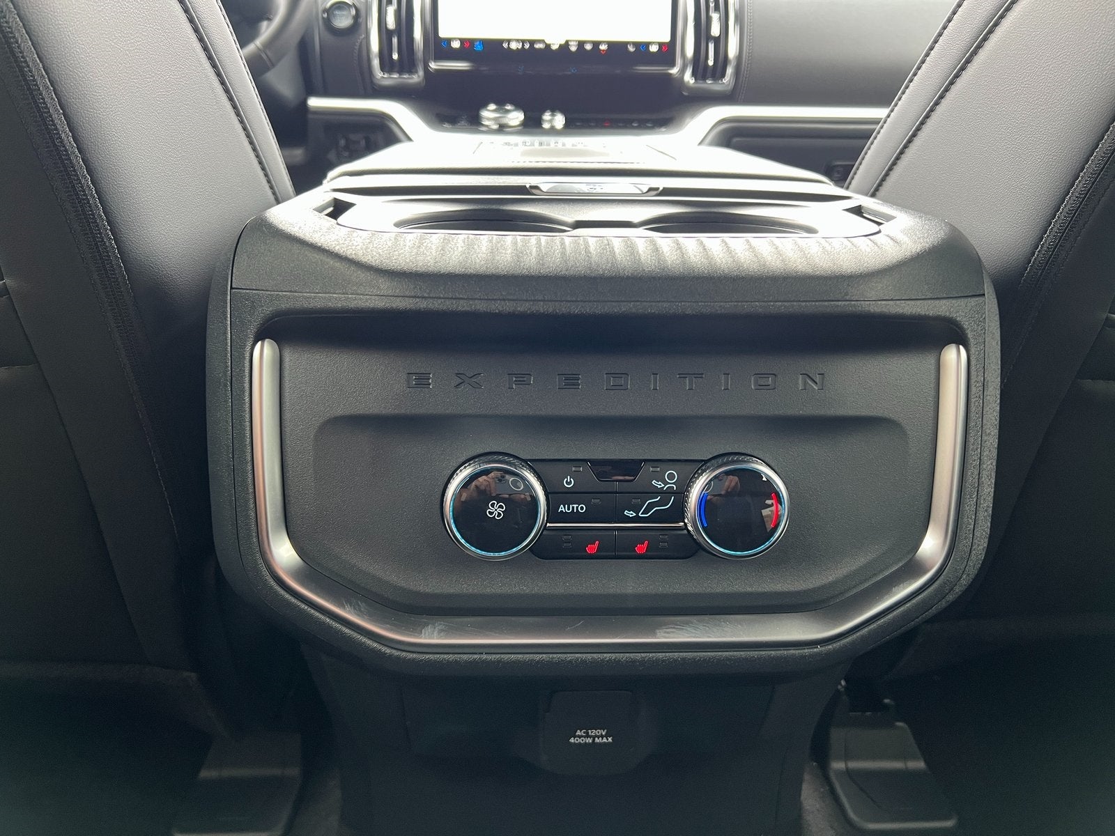 2026 Ford Expedition Platinum®