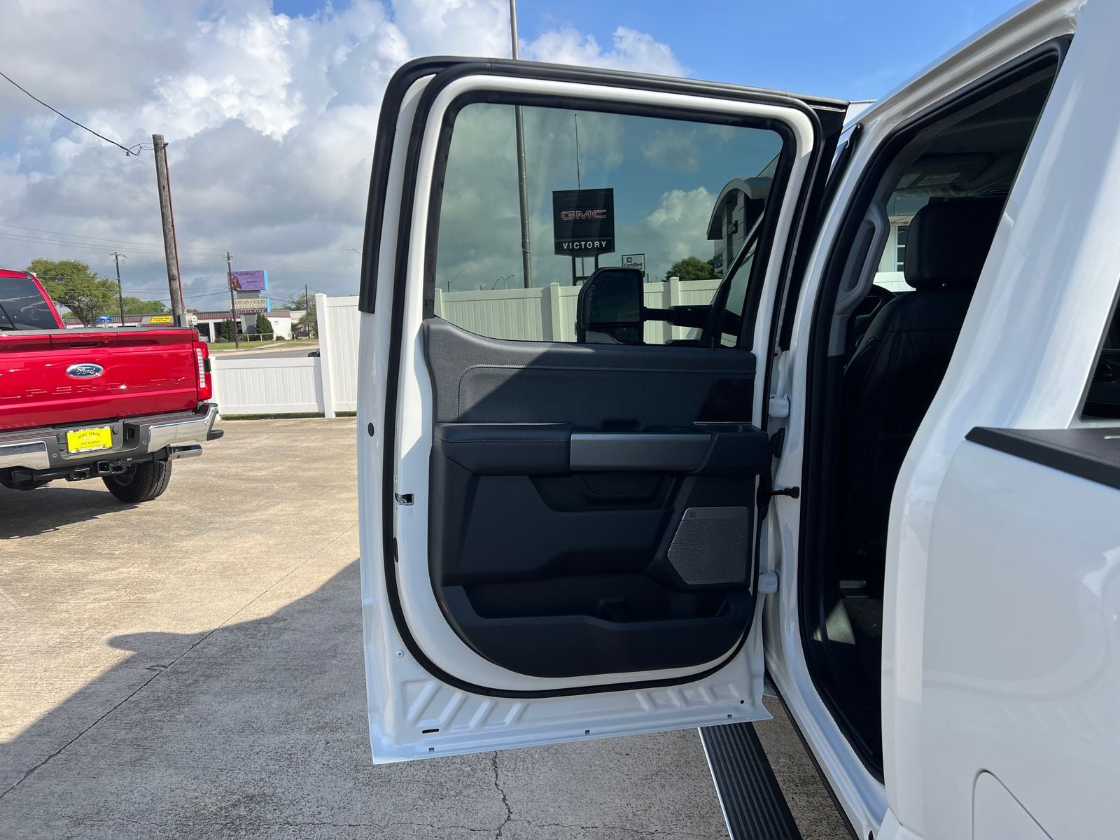 2026 Ford Super Duty F-250® Lariat®