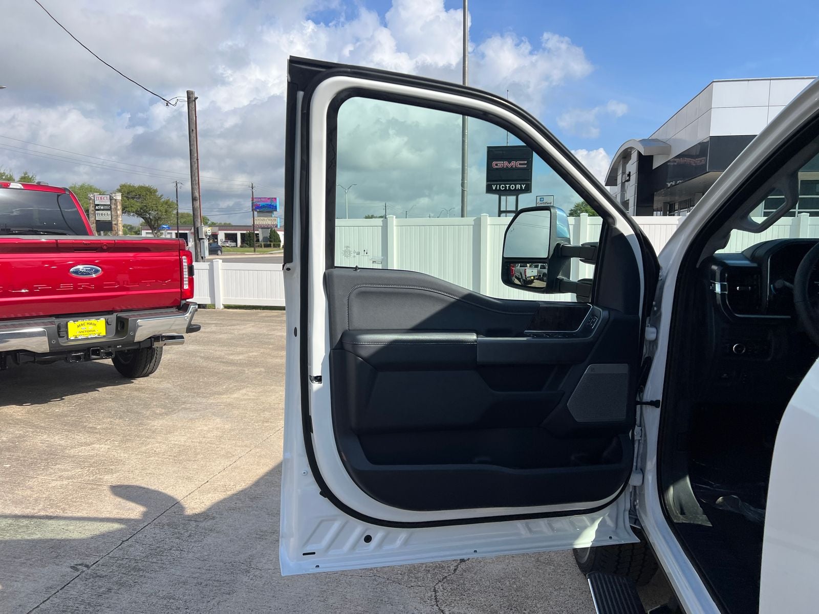 2026 Ford Super Duty F-250® Lariat®