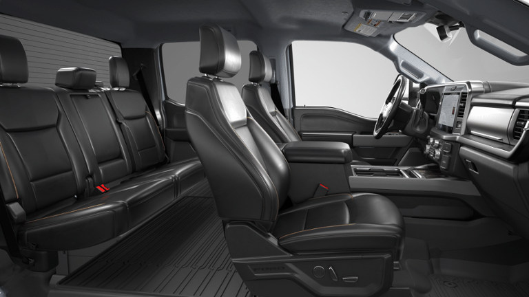 2026 Ford Super Duty F-350® Lariat®