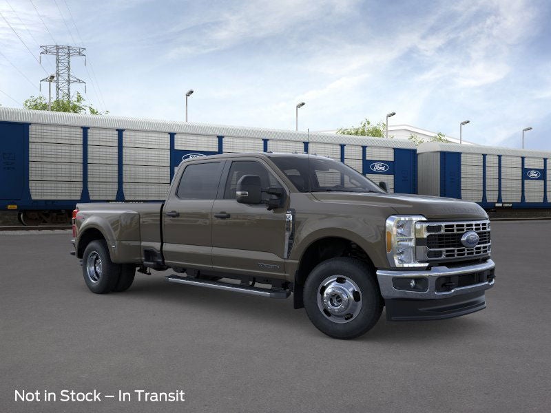 2026 Ford Super Duty F-350® XLT