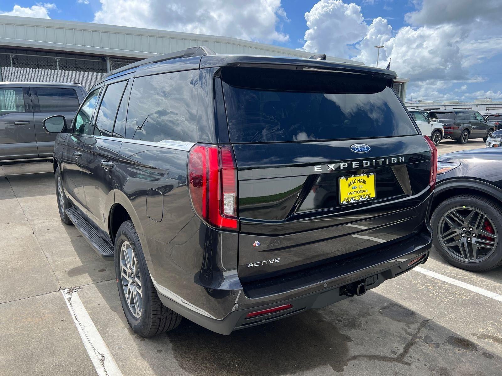 2026 Ford Expedition Active