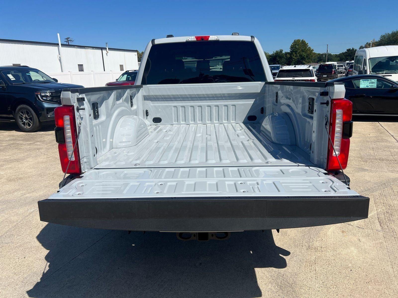 2026 Ford Super Duty F-350 Lariat