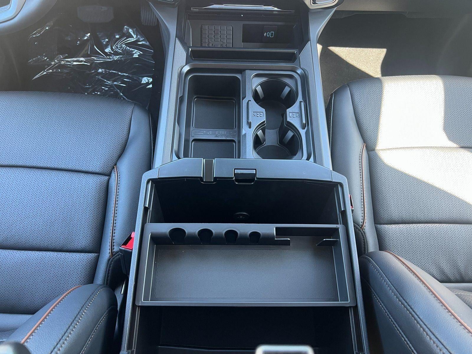2026 Ford Super Duty F-350 Lariat