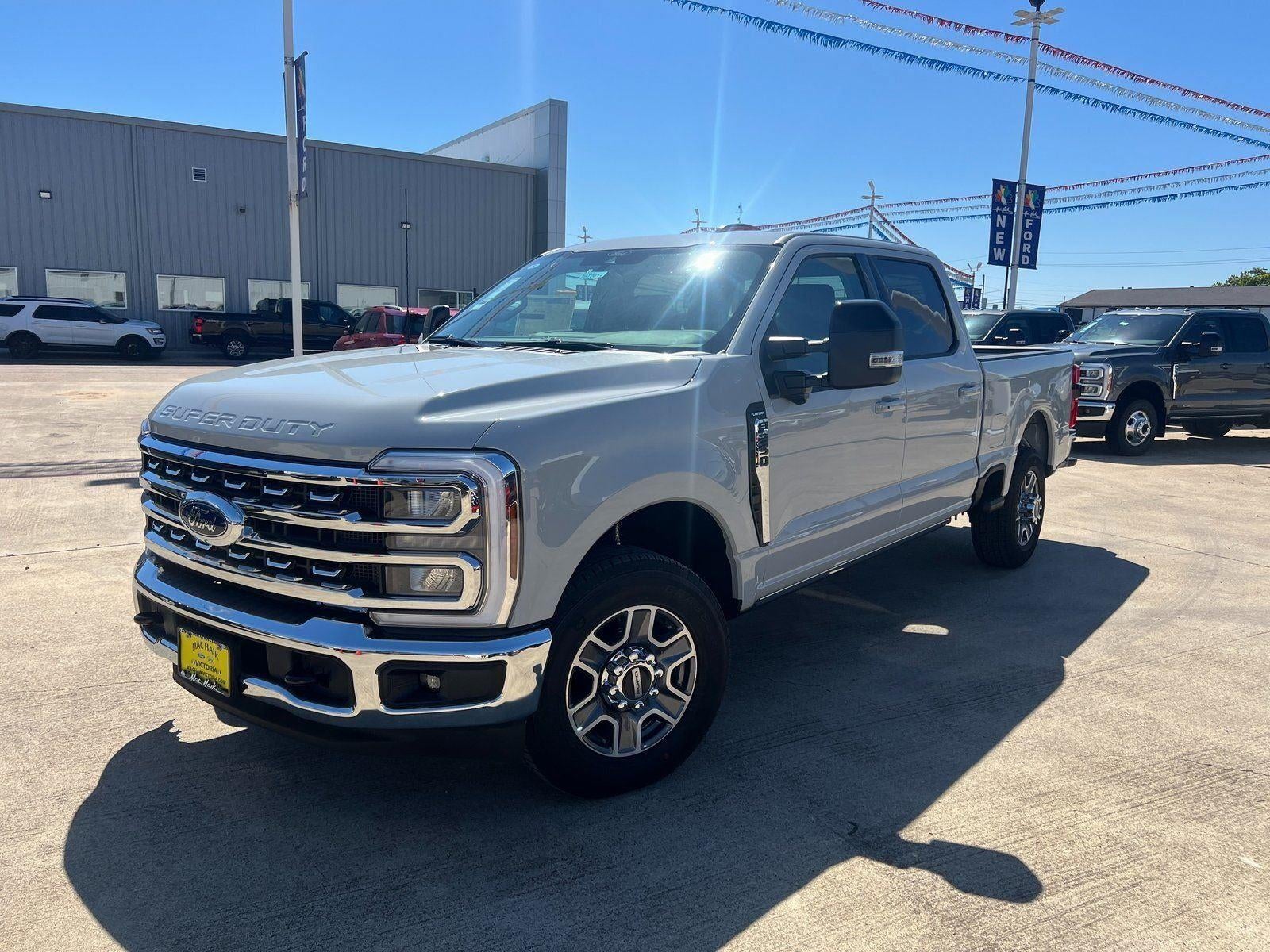 2026 Ford Super Duty F-350 Lariat
