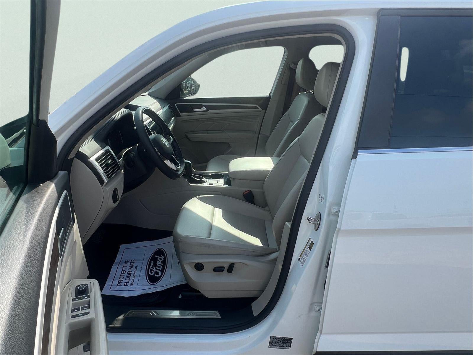 2022 Volkswagen Atlas 3.6L V6 SE w/Technology