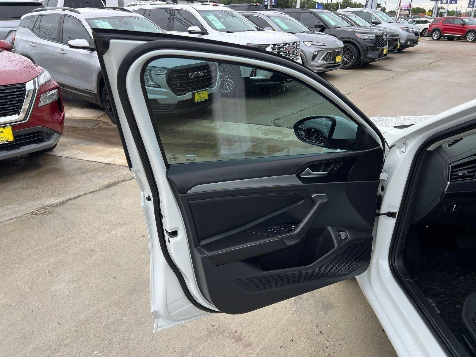 2023 Volkswagen Jetta SE