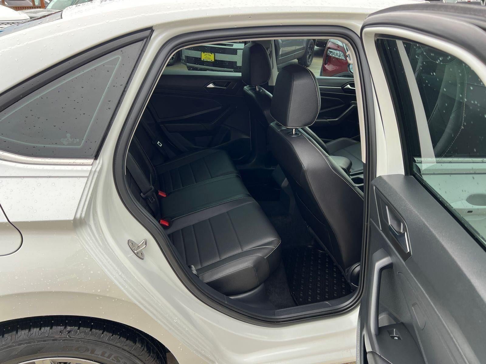 2023 Volkswagen Jetta SE