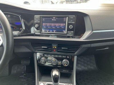 2023 Volkswagen Jetta SE