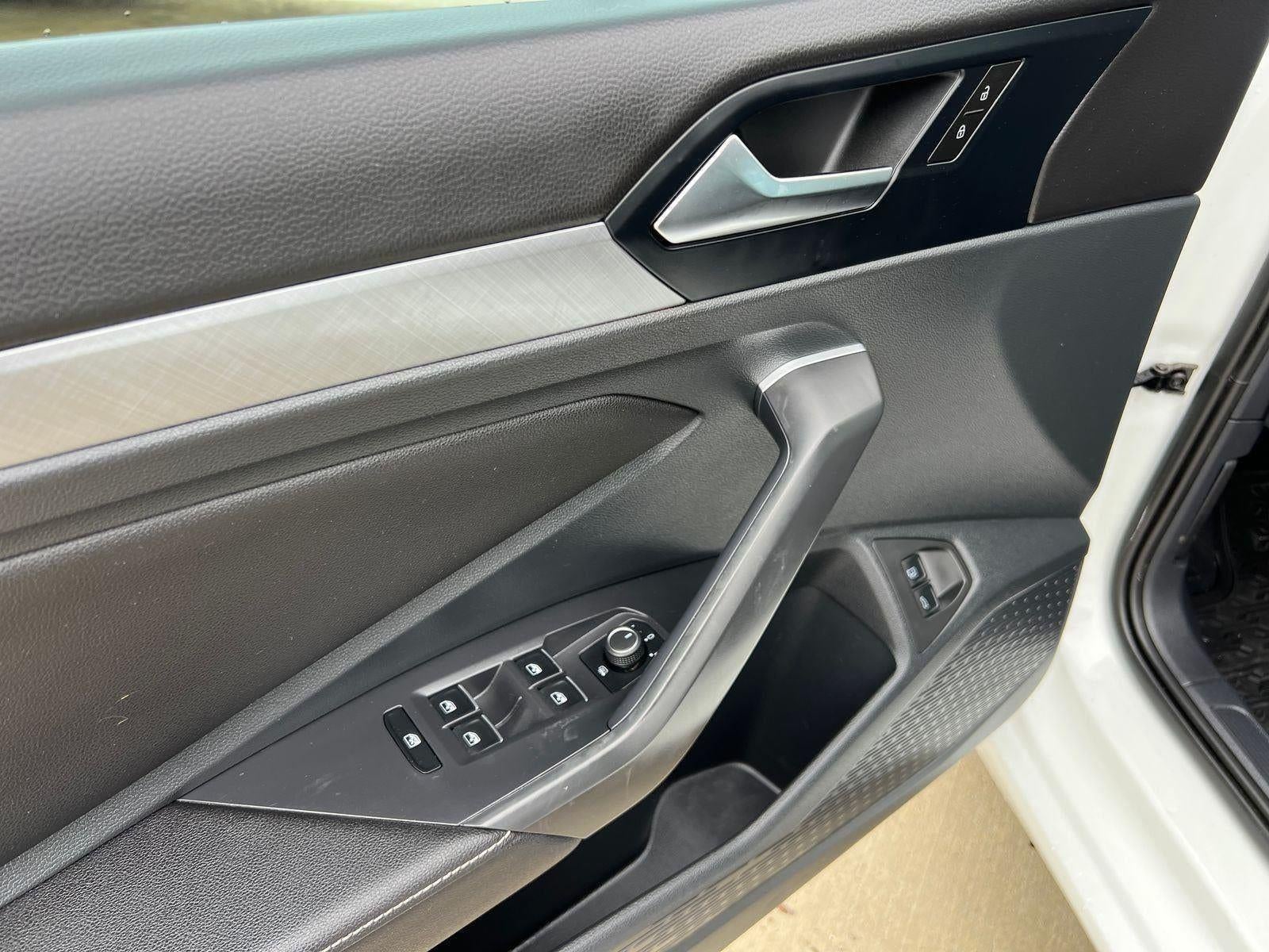 2023 Volkswagen Jetta SE