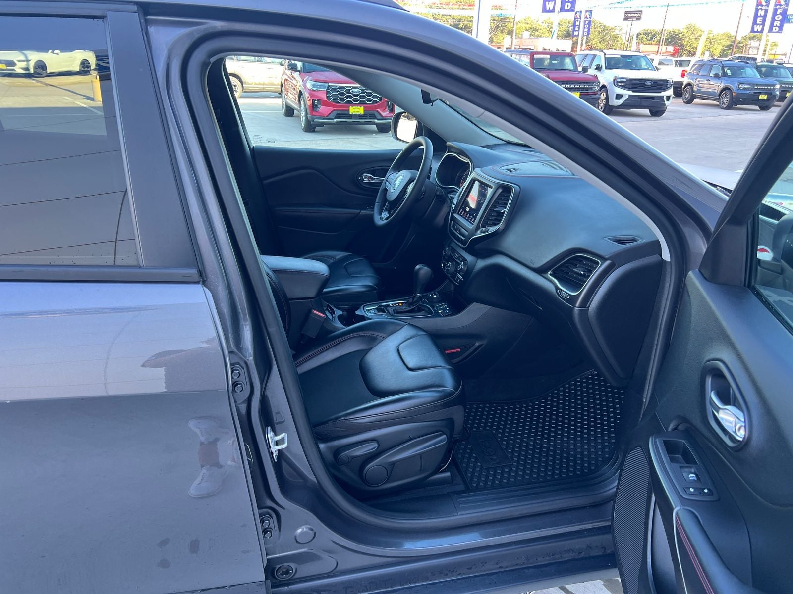 2020 Jeep Cherokee Trailhawk