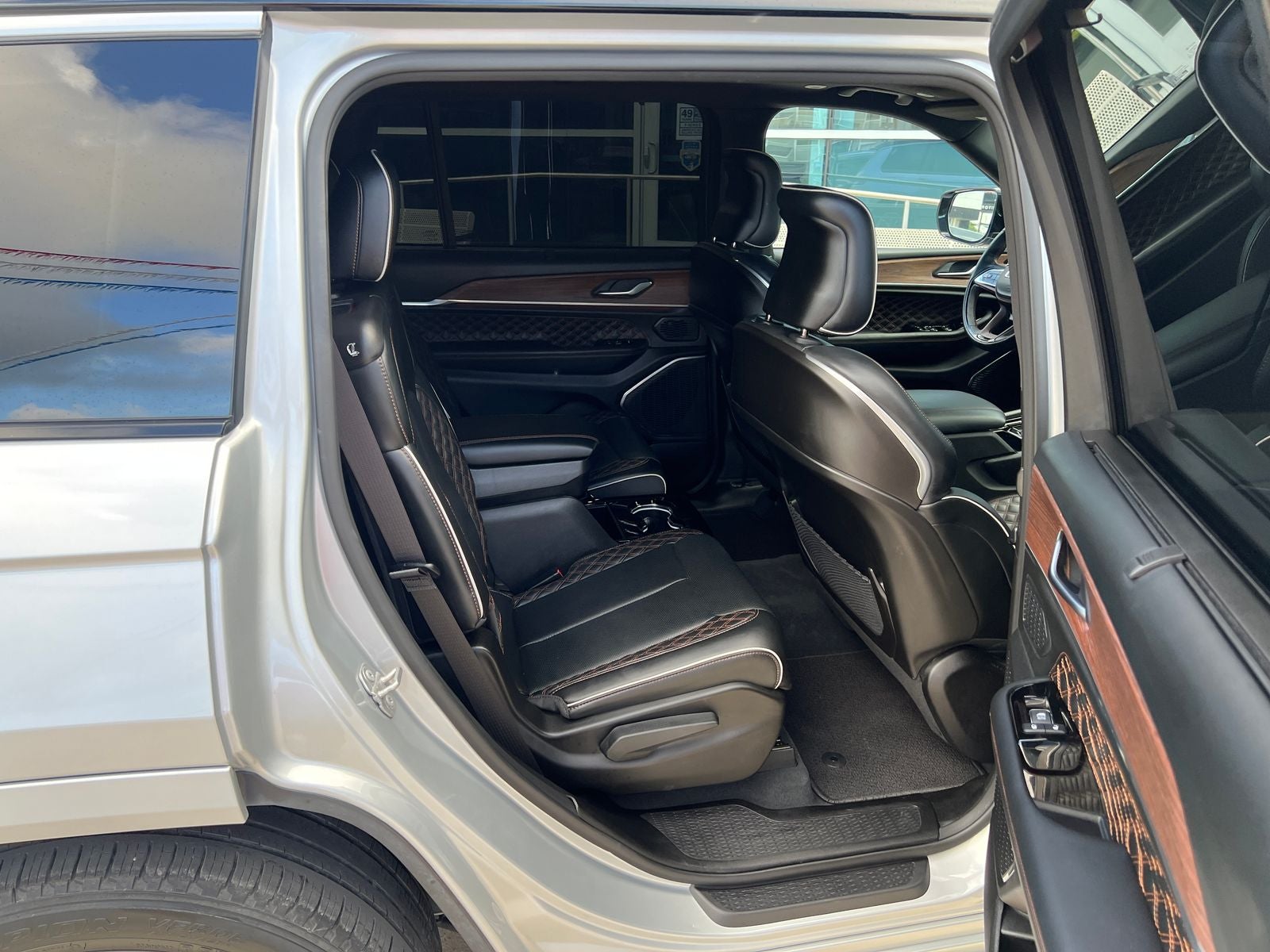 2023 Jeep Grand Cherokee L Summit