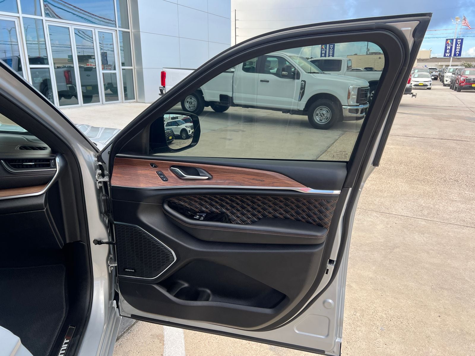 2023 Jeep Grand Cherokee L Summit