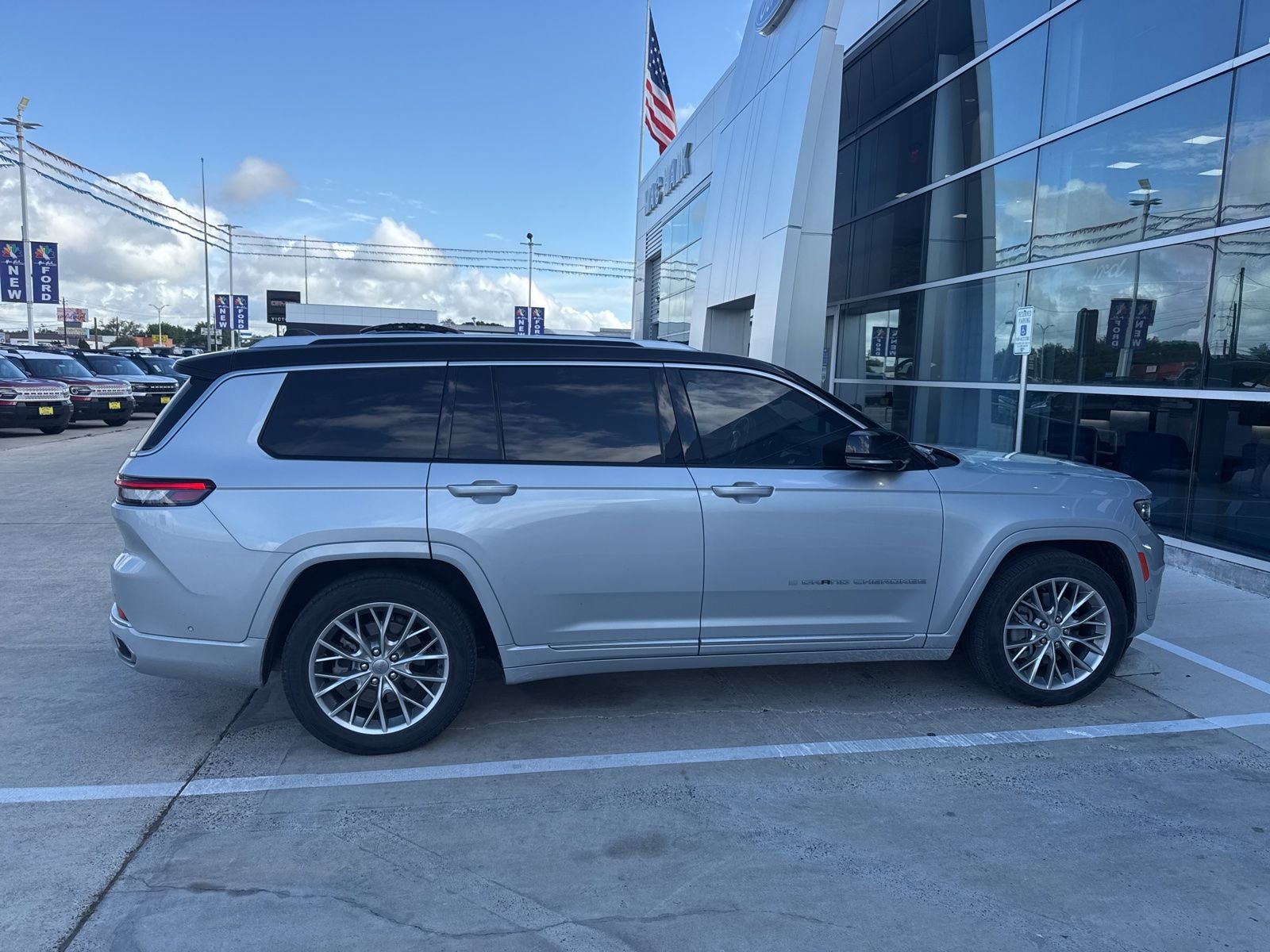2023 Jeep Grand Cherokee L Summit