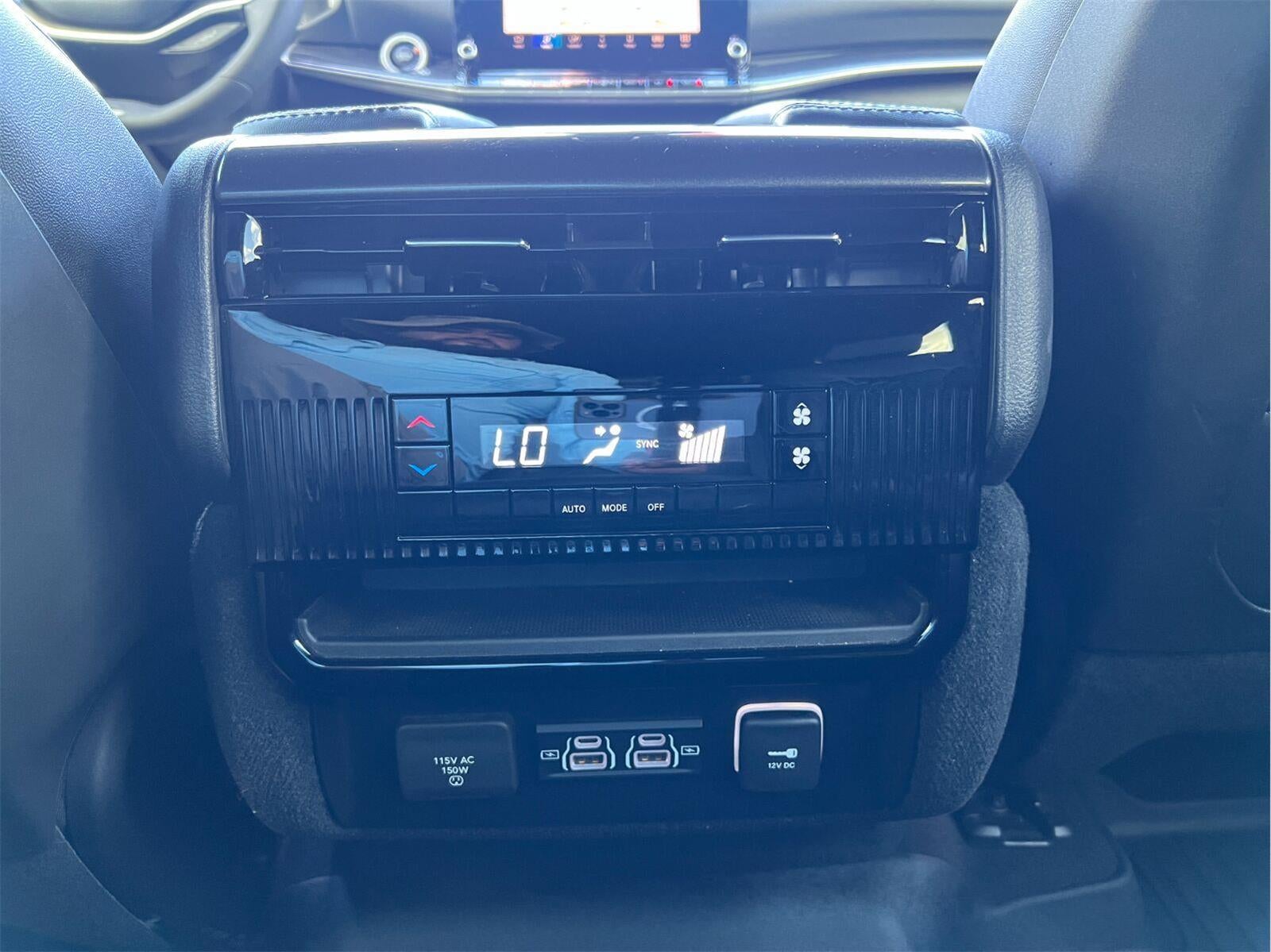 2022 Jeep Wagoneer Series I