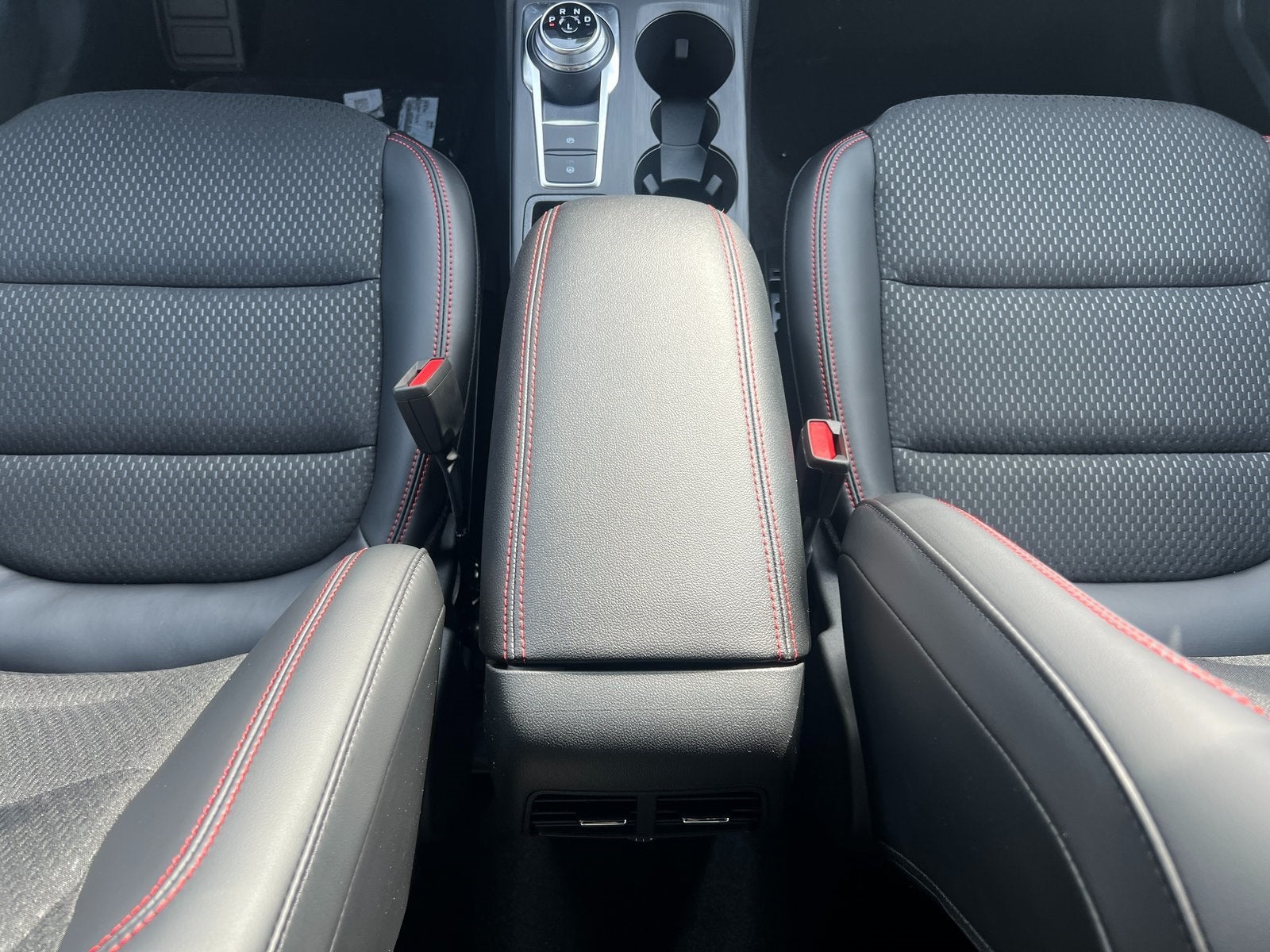 2026 Ford Escape Hybrid ST-Line Select