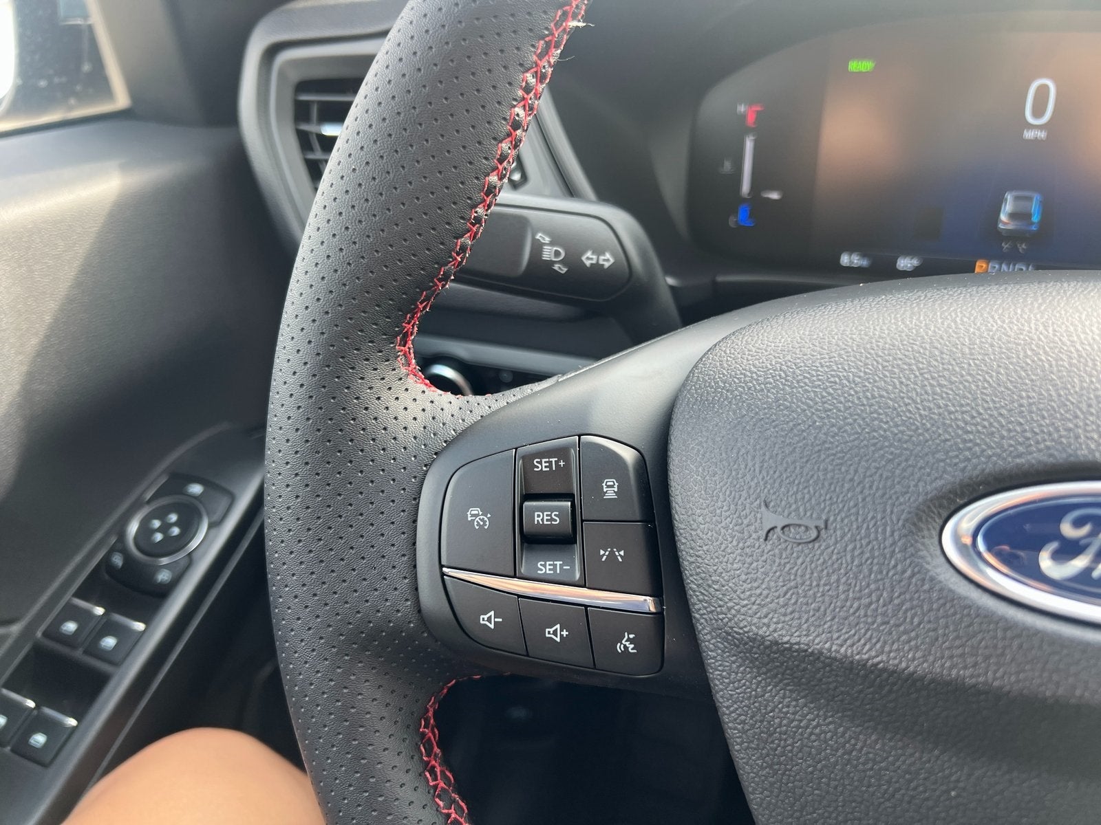 2026 Ford Escape Hybrid ST-Line Select