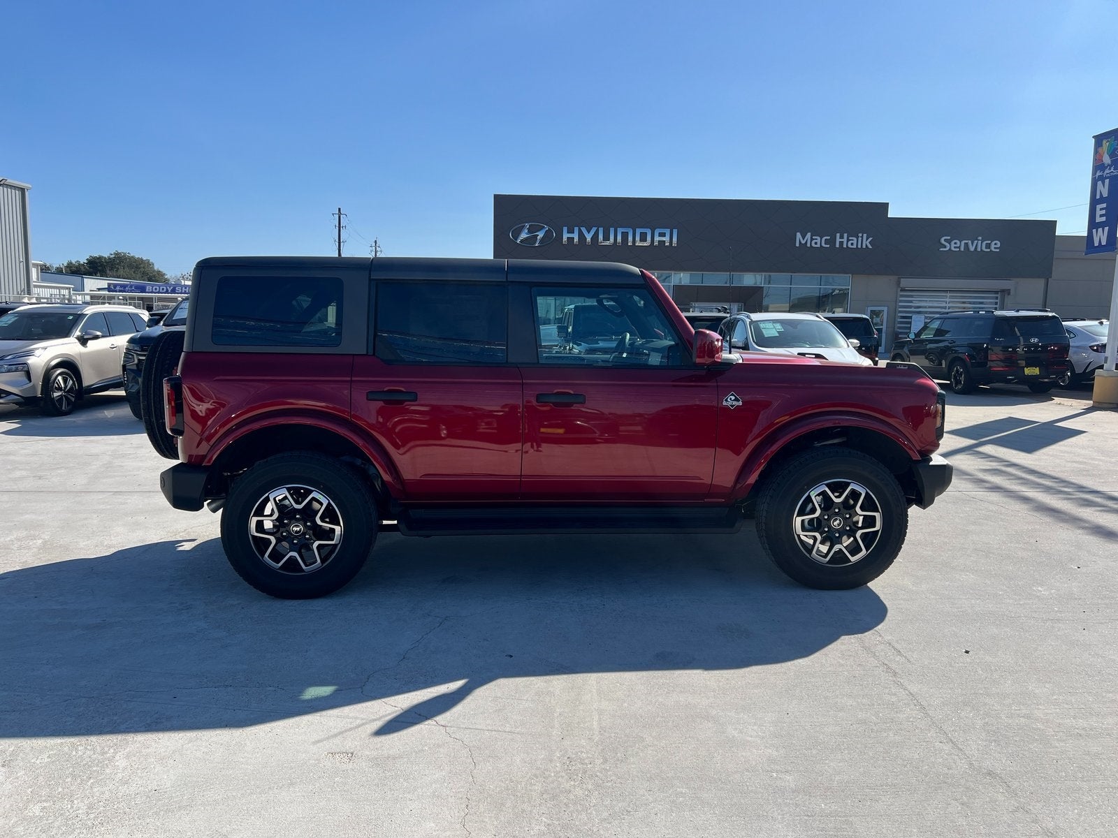 2026 Ford Bronco Outer Banks