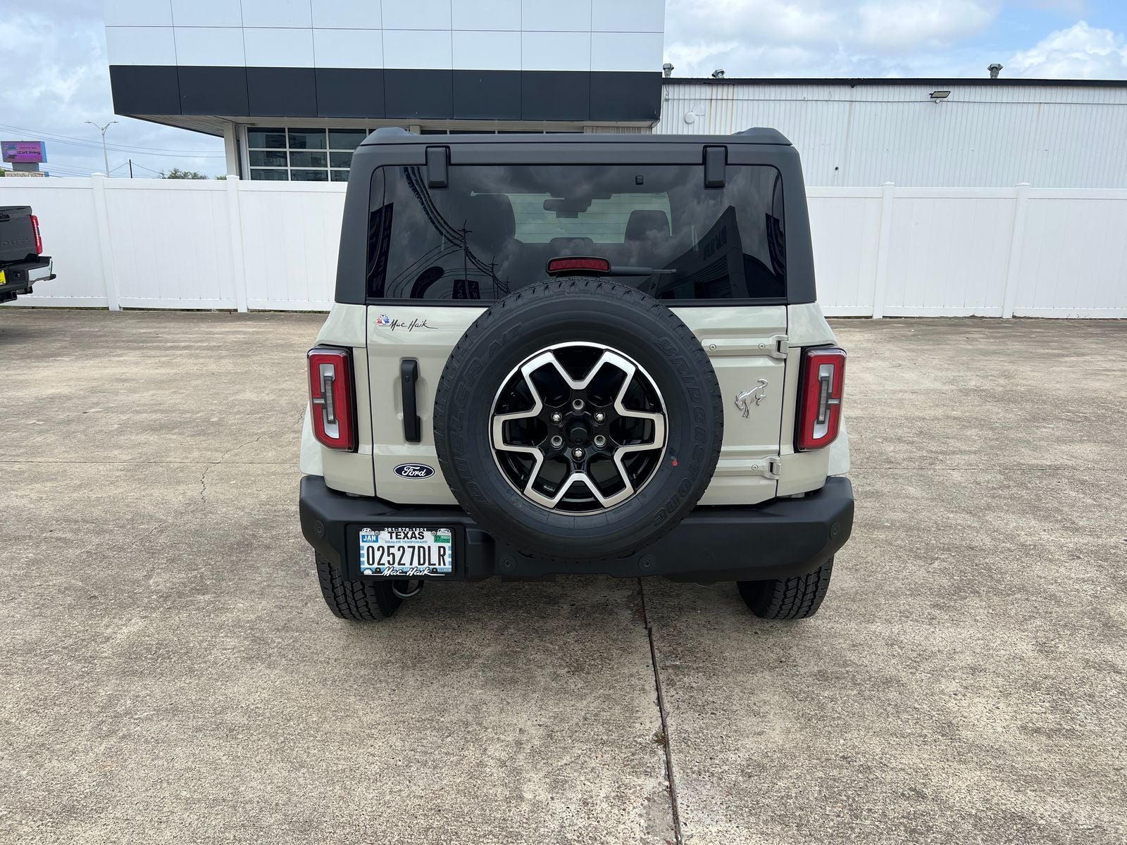 2026 Ford Bronco Outer Banks