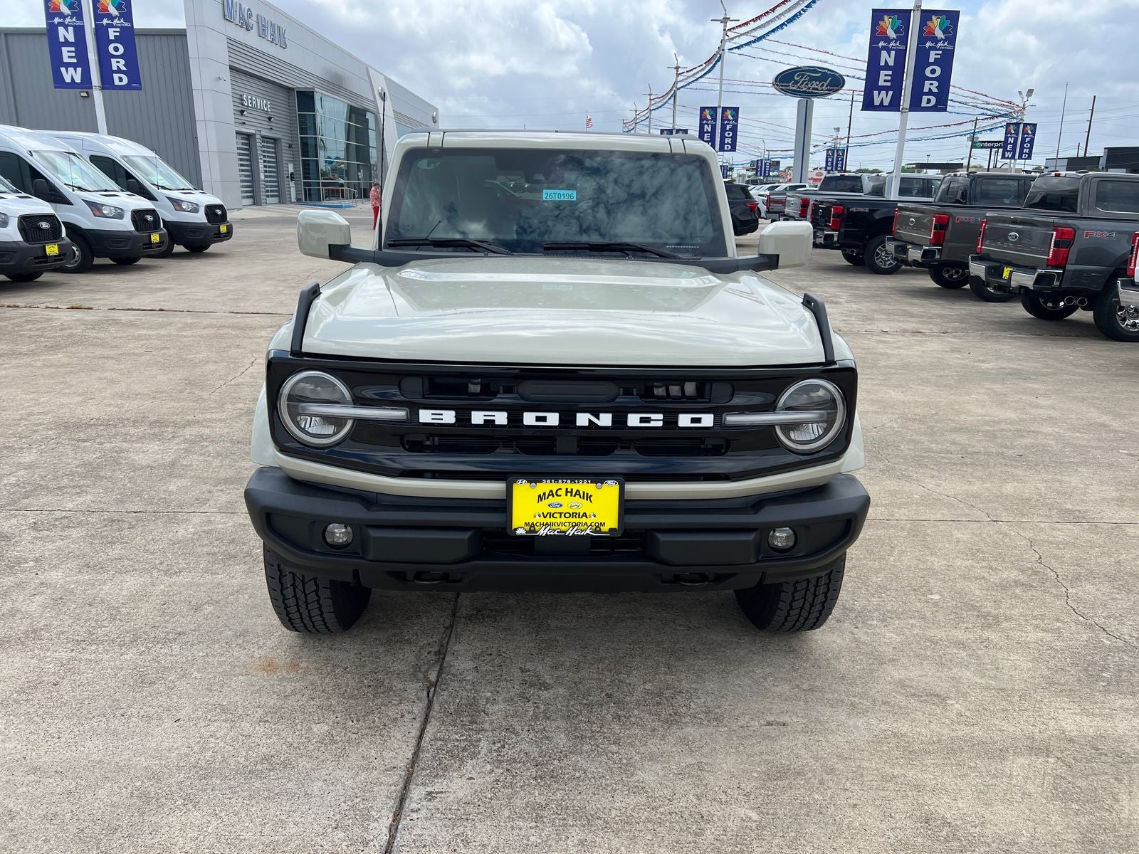 2026 Ford Bronco Outer Banks