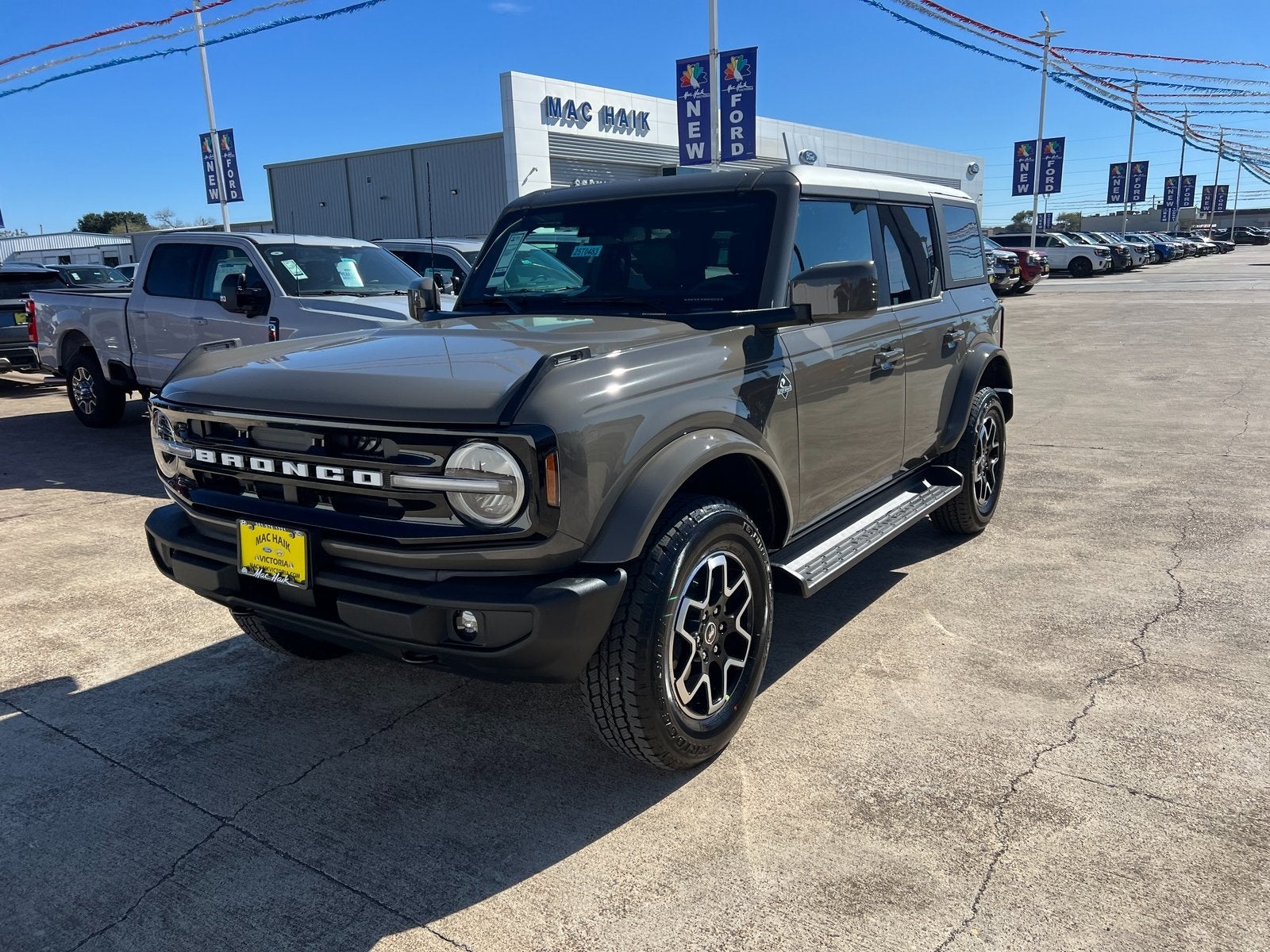 2025 Ford Bronco Outer Banks