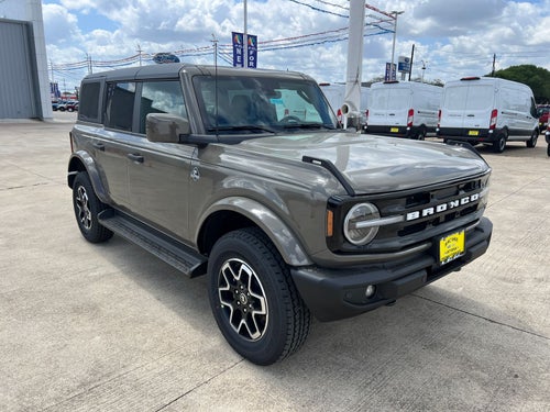 2026 Ford Bronco Outer Banks
