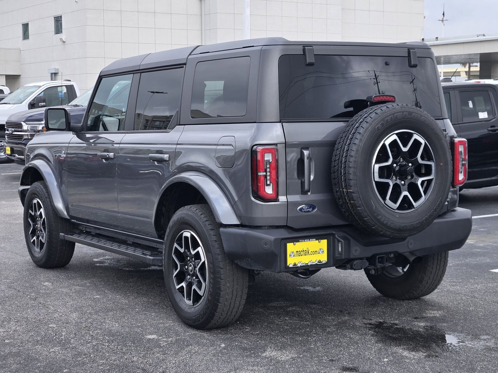 2024 Ford Bronco Outer Banks