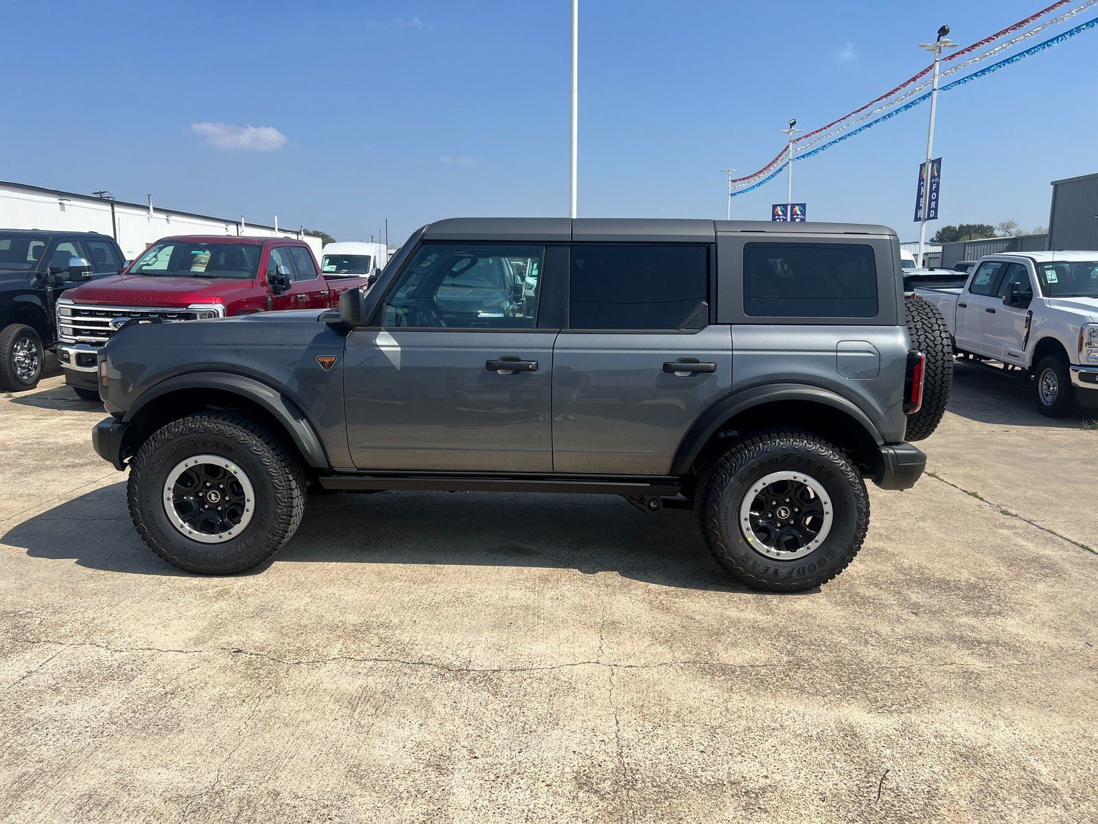 2026 Ford Bronco Badlands