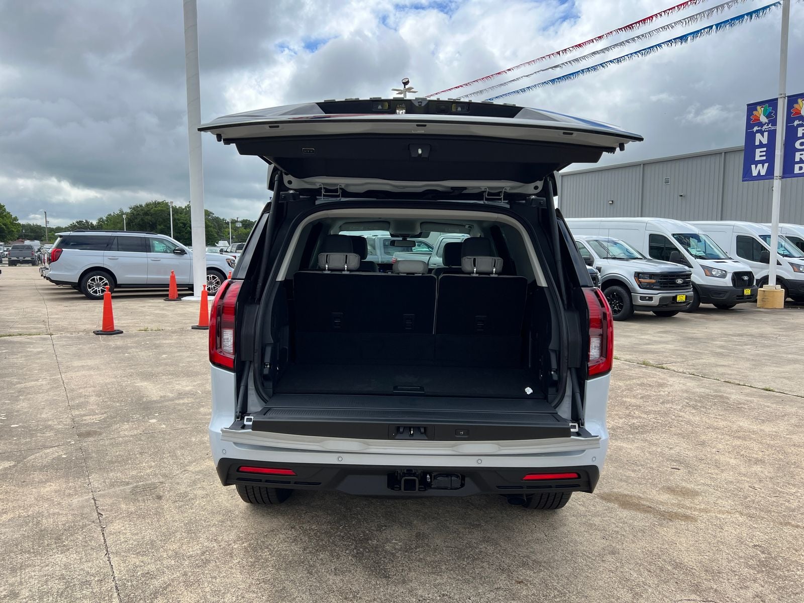 2026 Ford Expedition Active