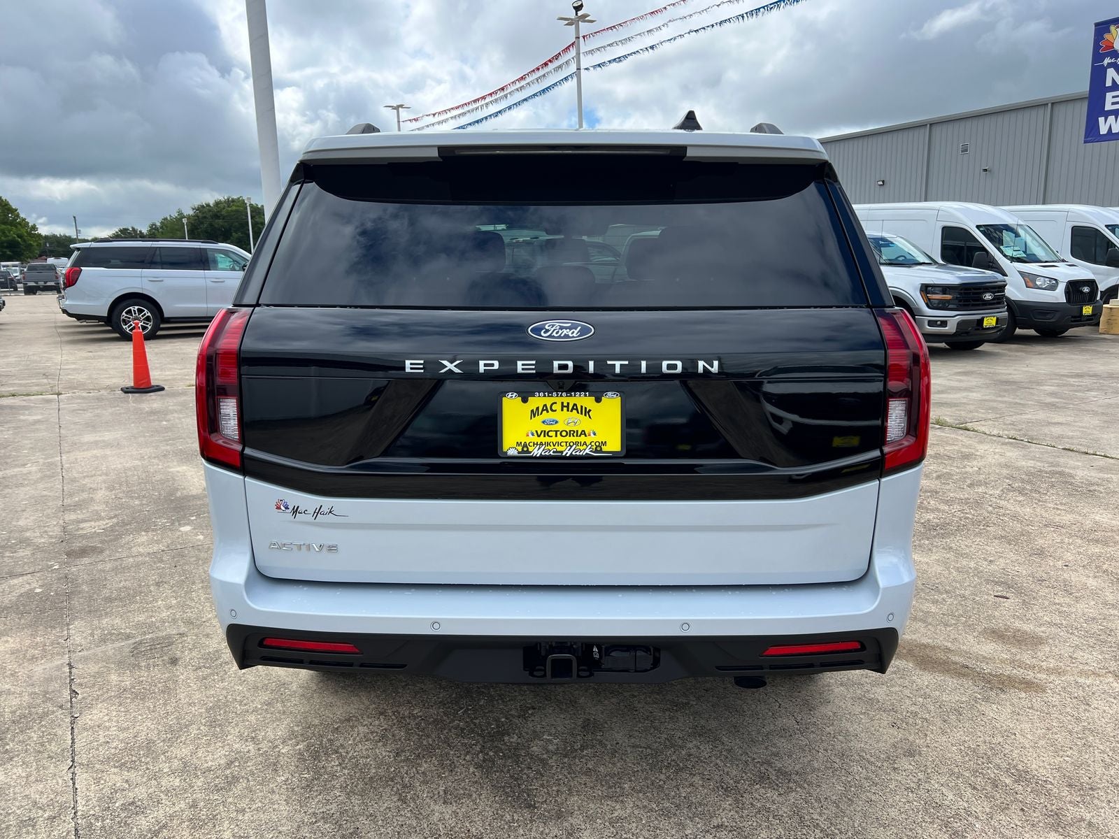 2026 Ford Expedition Active