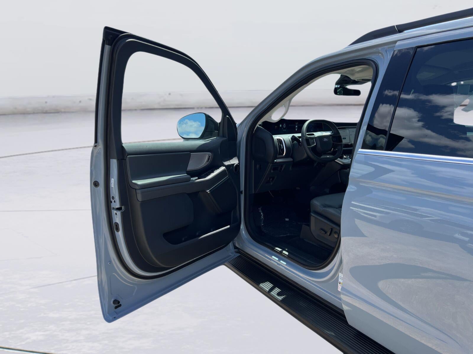 2027 Ford Expedition Active