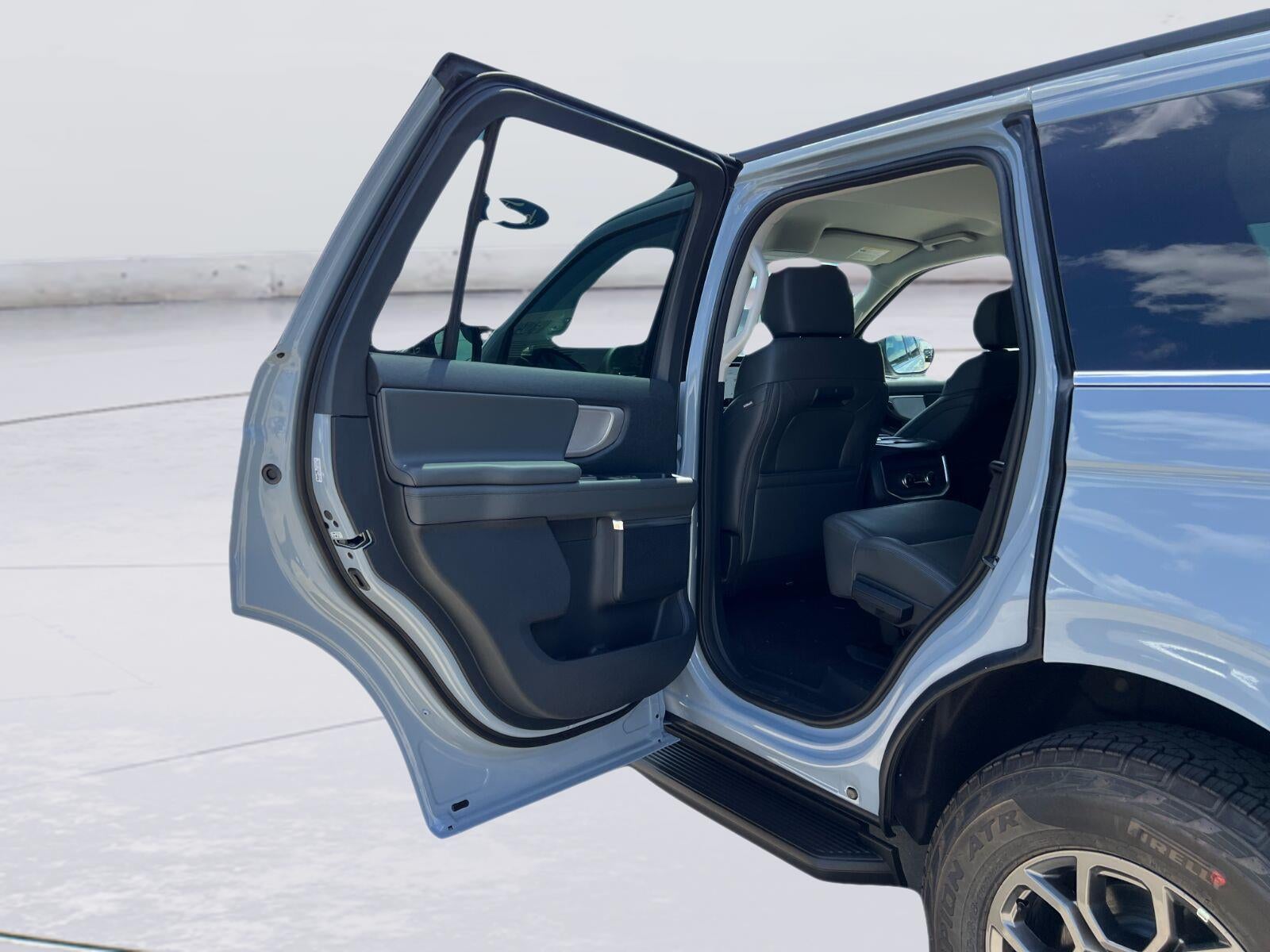 2027 Ford Expedition Active