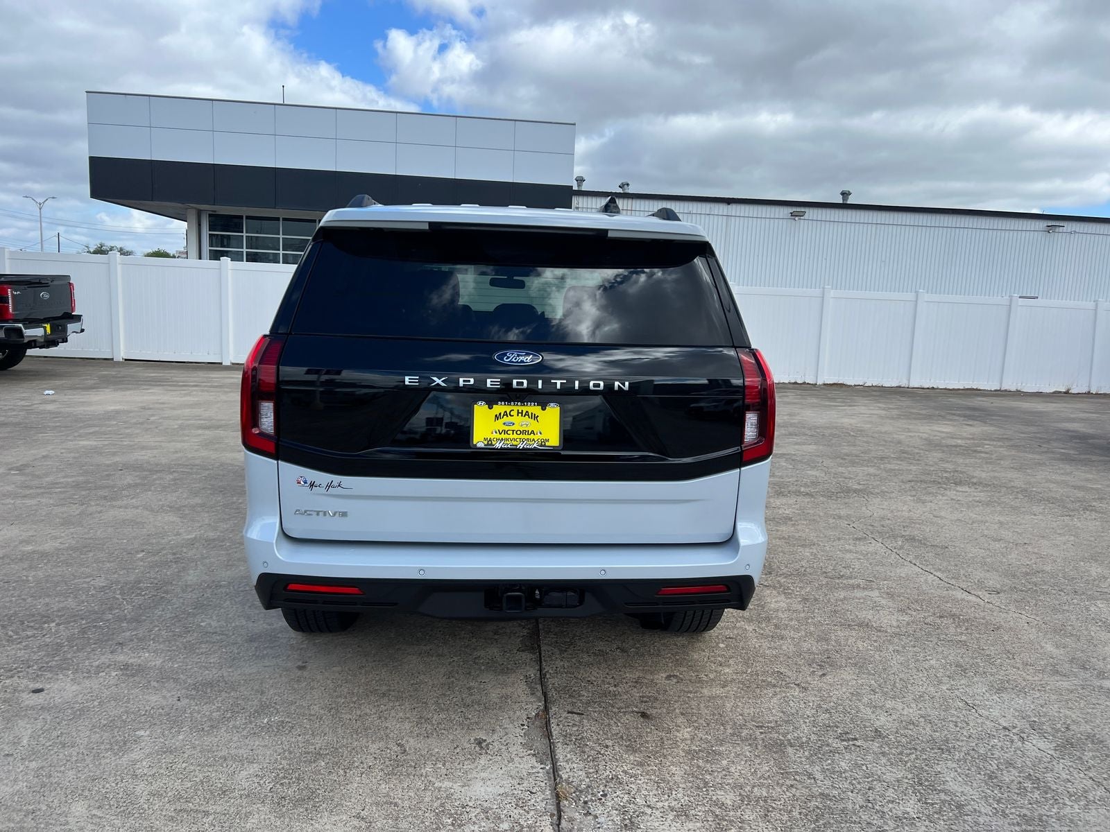 2025 Ford Expedition Active