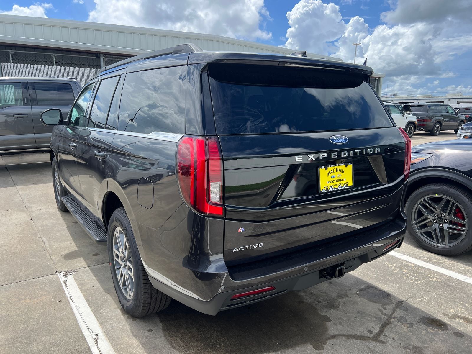 2026 Ford Expedition Active