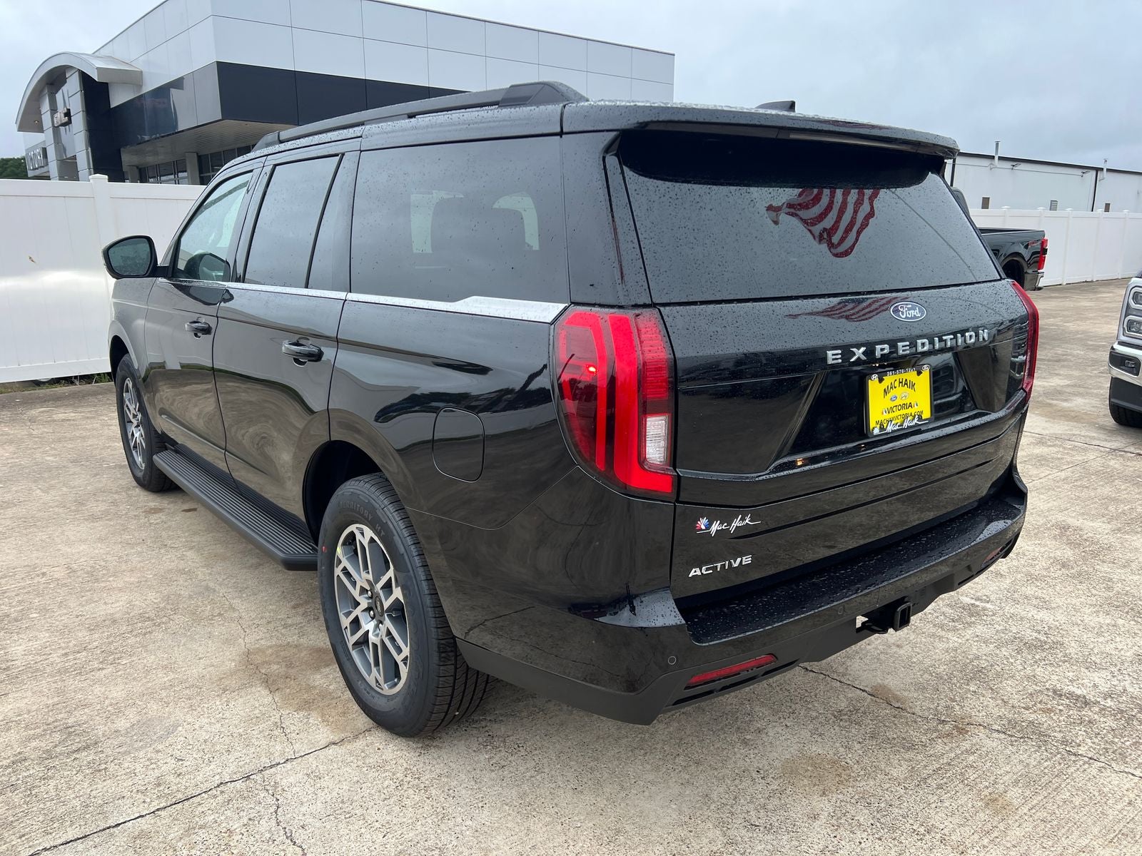 2026 Ford Expedition Active