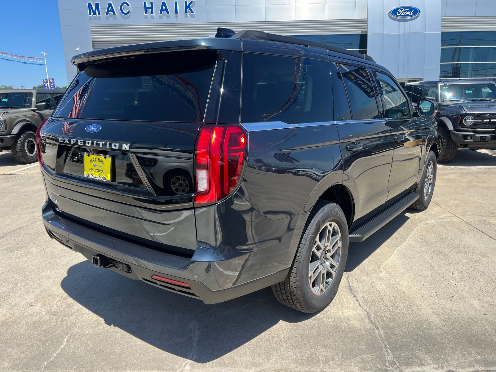 2026 Ford Expedition Active