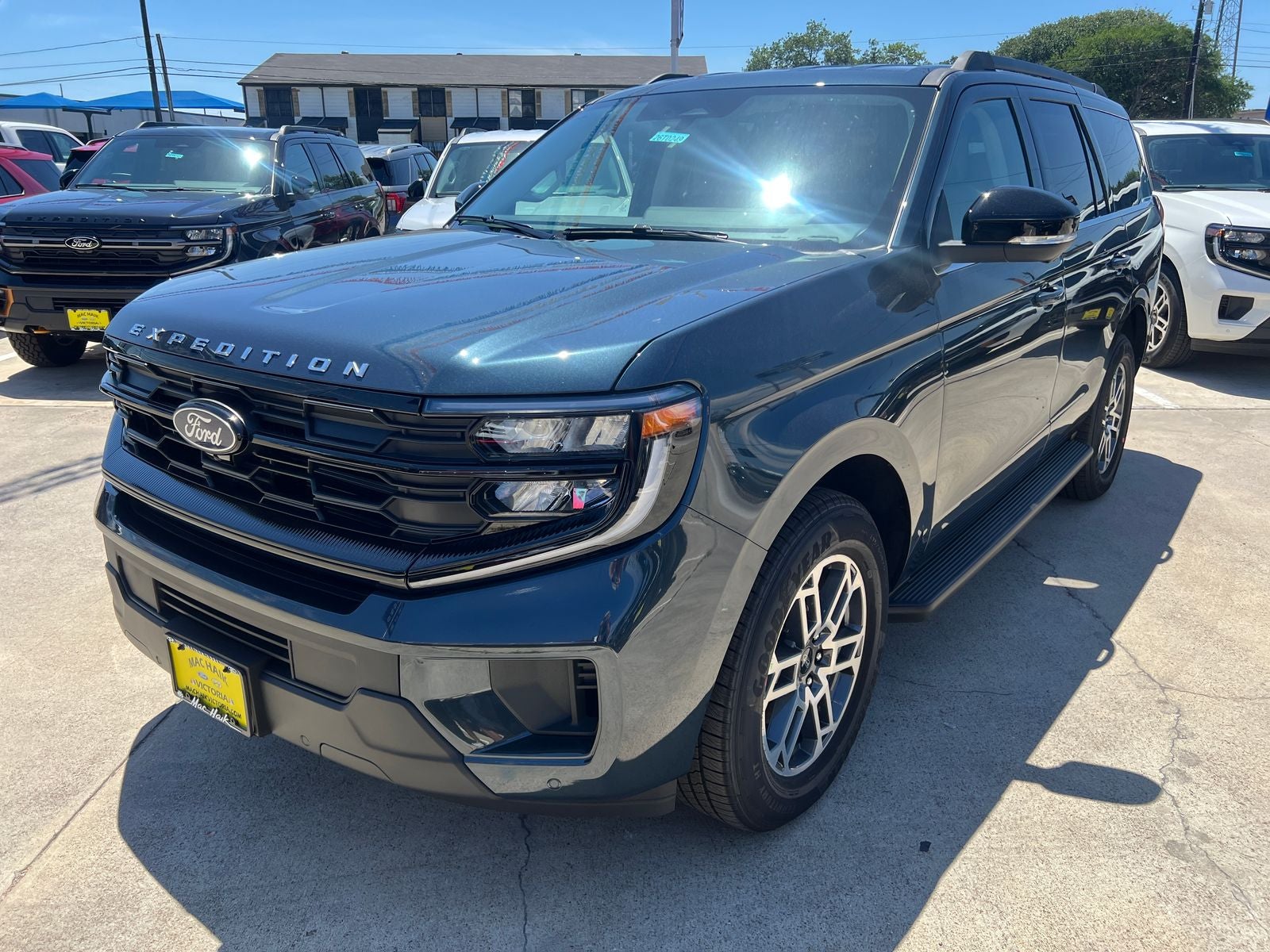 2026 Ford Expedition Active