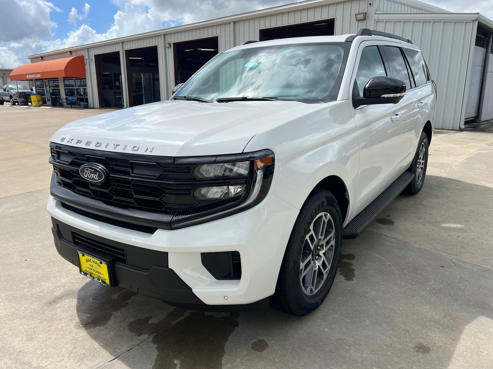 2026 Ford Expedition Active