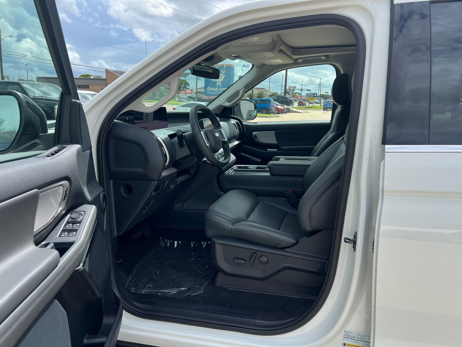 2026 Ford Expedition Active