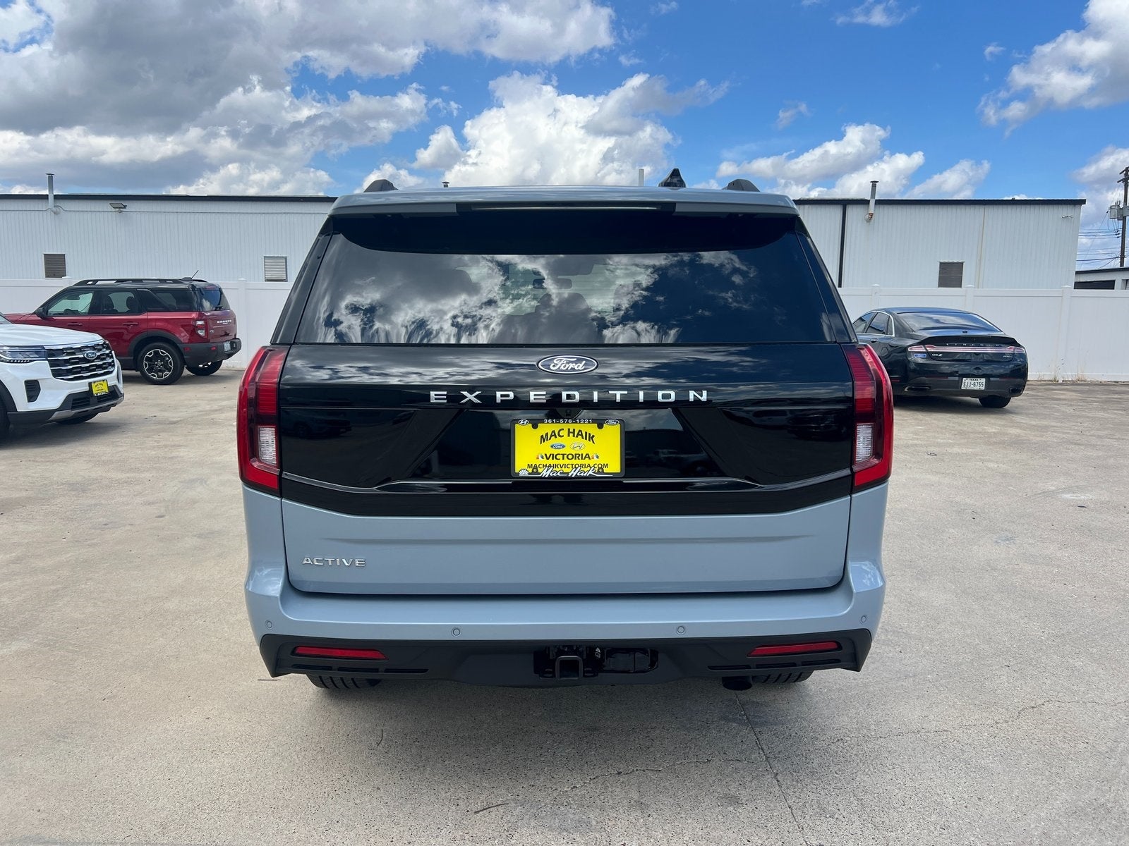 2025 Ford Expedition Active