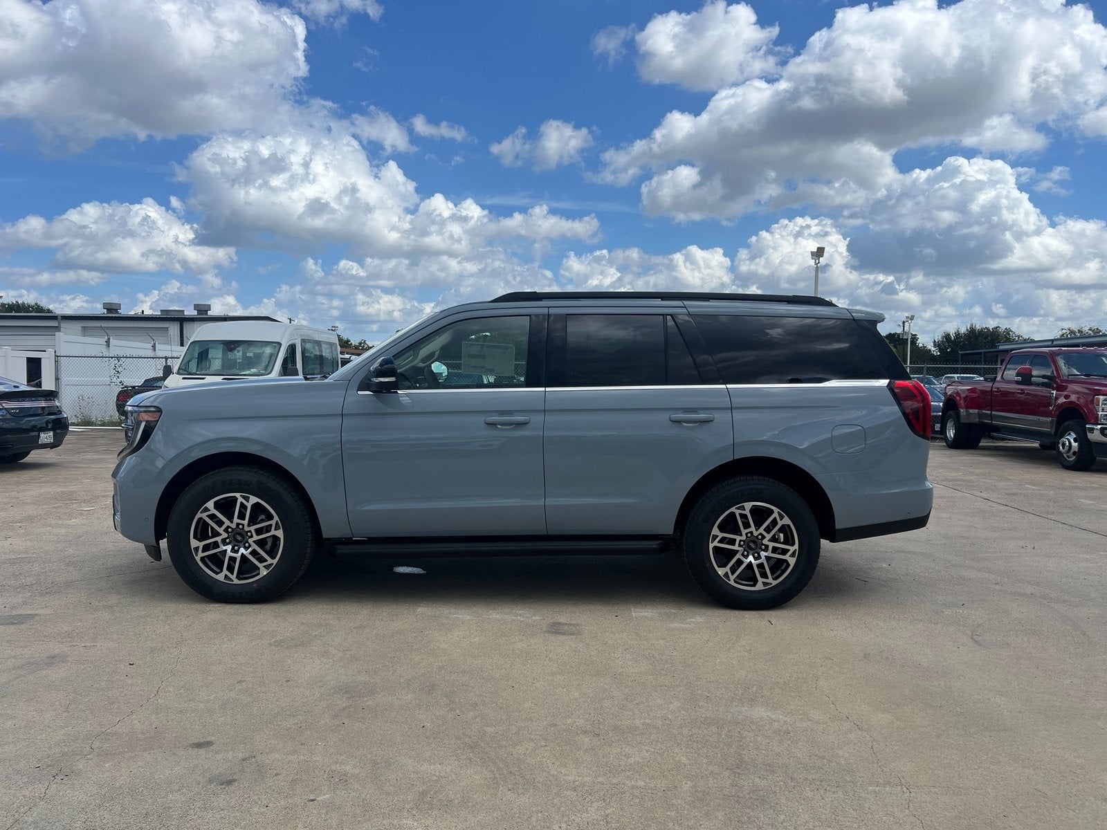 2025 Ford Expedition Active