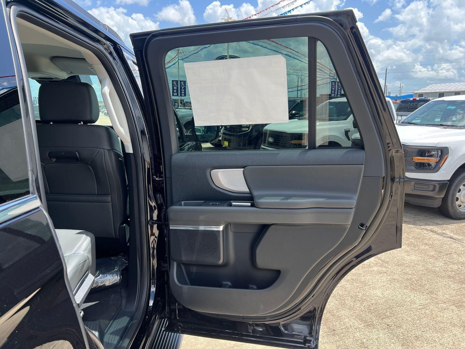 2027 Ford Expedition Active