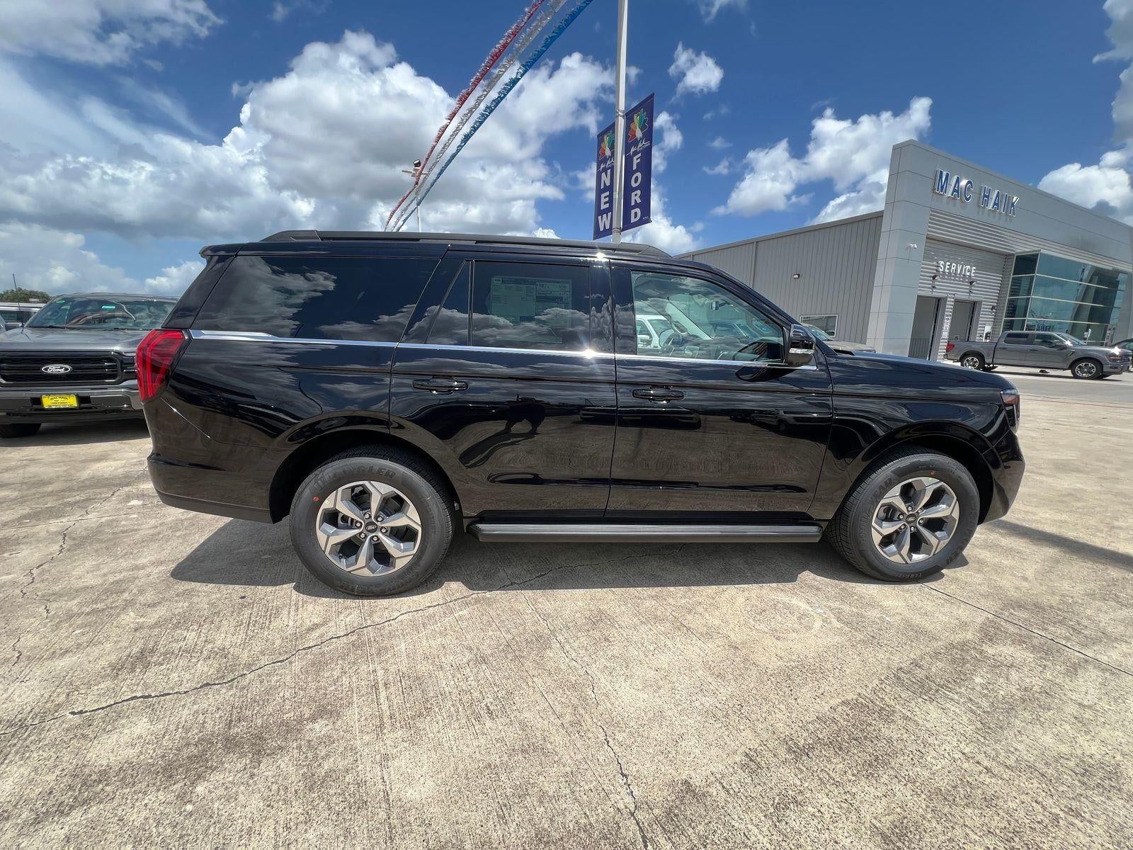 2027 Ford Expedition Active