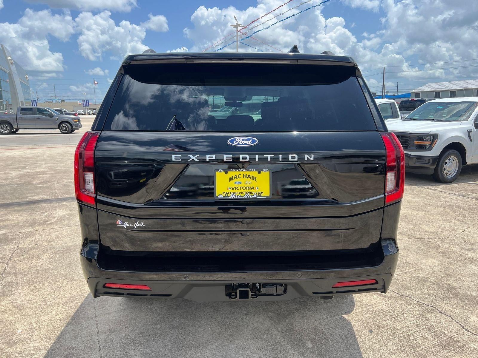 2027 Ford Expedition Active