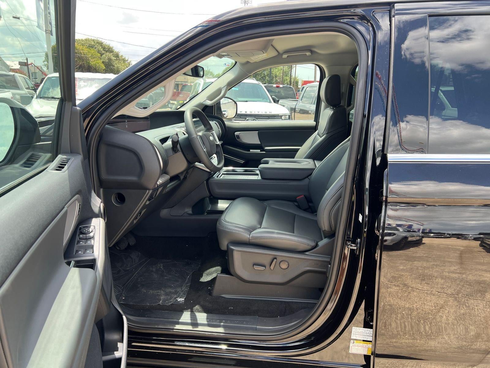 2027 Ford Expedition Active