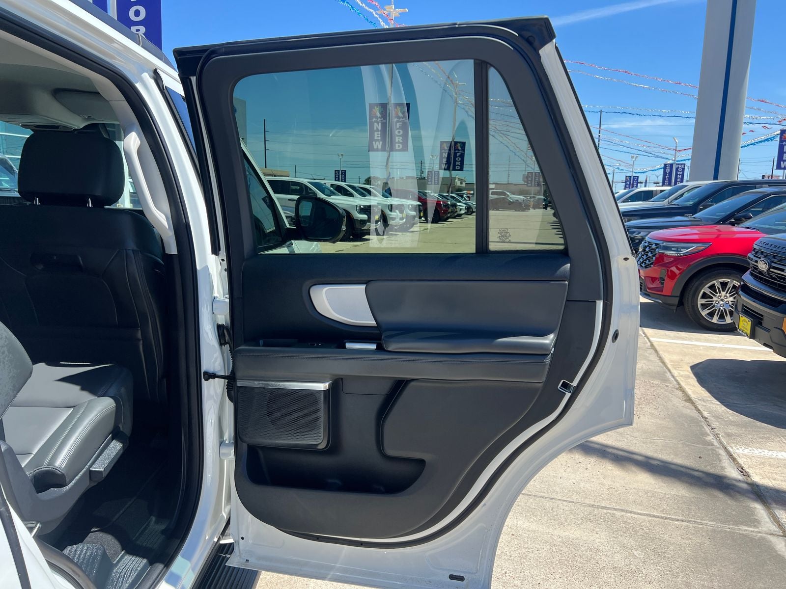 2026 Ford Expedition Active
